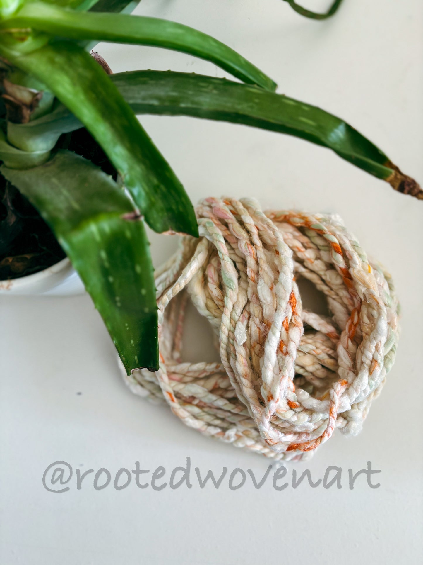 16.5 yards / Hand spun Art yarn / vegan