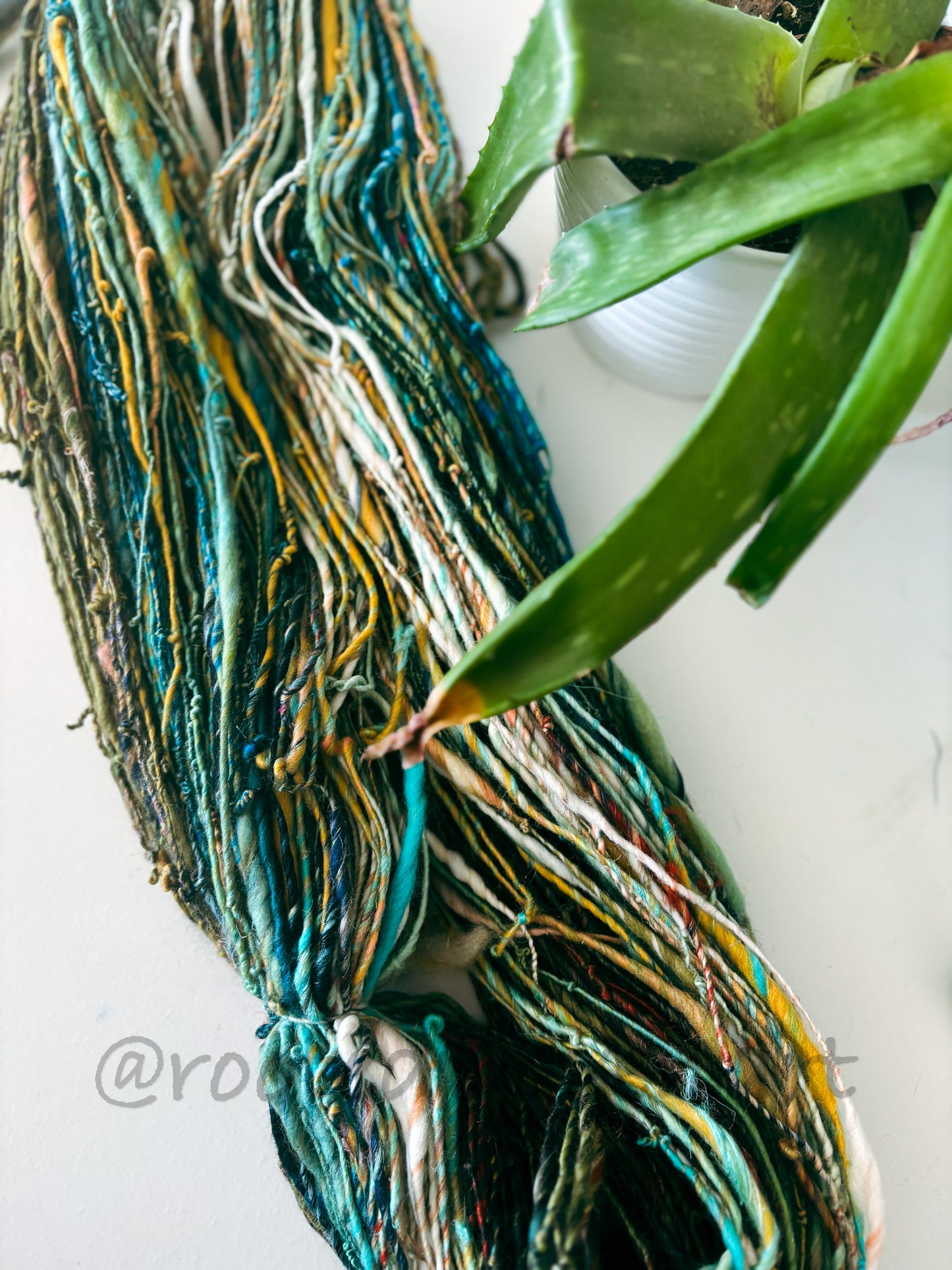 200 yards / Hand Spun
