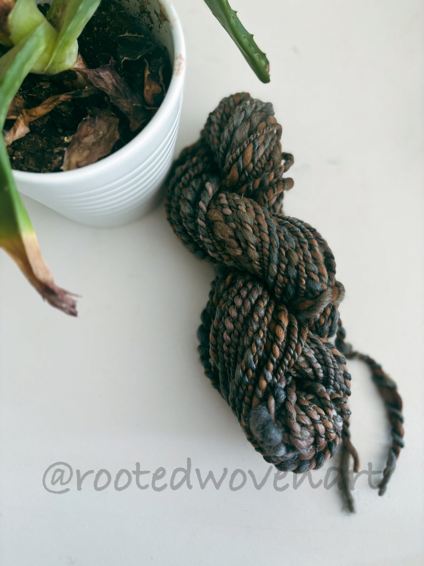 20 yards / Hand spun Art yarn