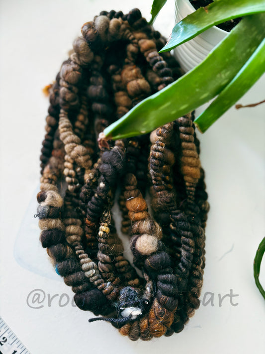 6 yards / Hand Spun Art Yarn