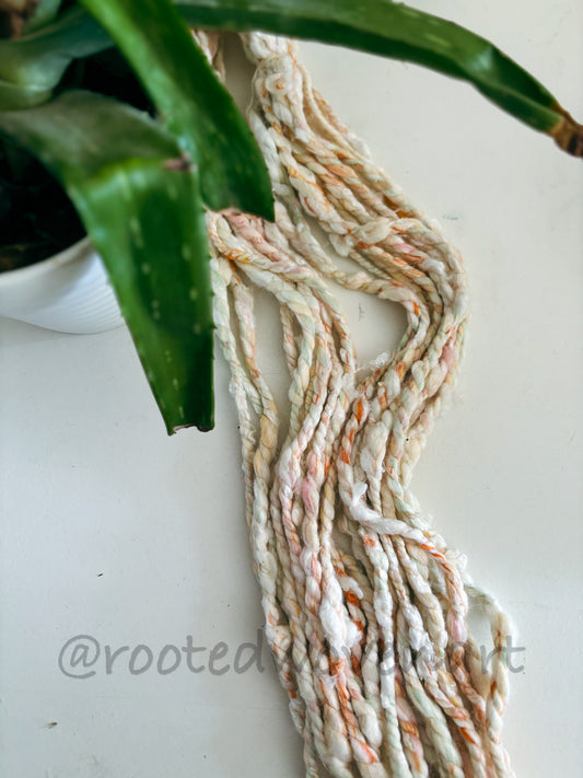 16.5 yards / Hand spun Art yarn / vegan
