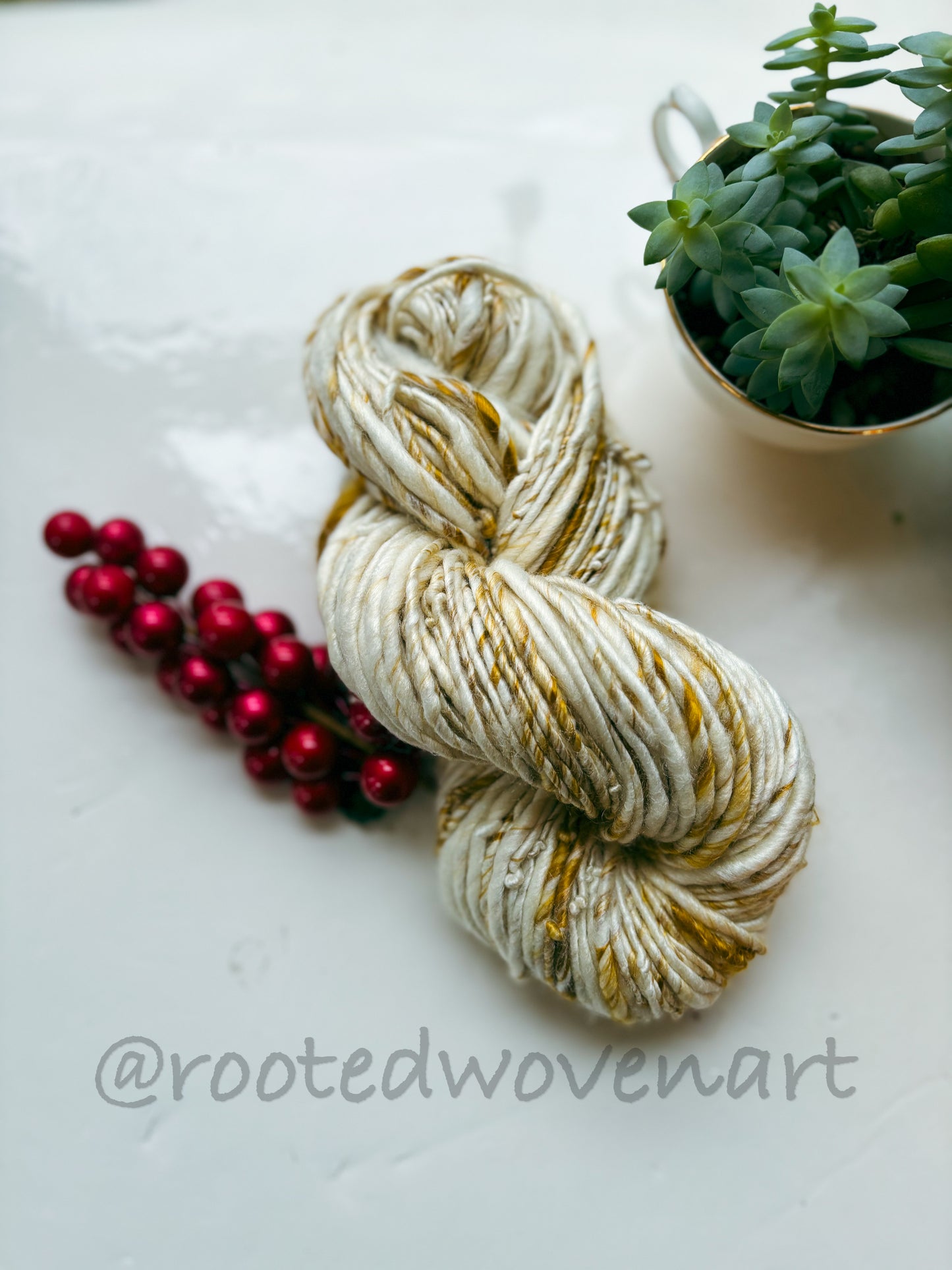 100 yards / Hand Spun