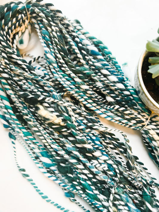 25 yards / Hand Spun Art Yarn